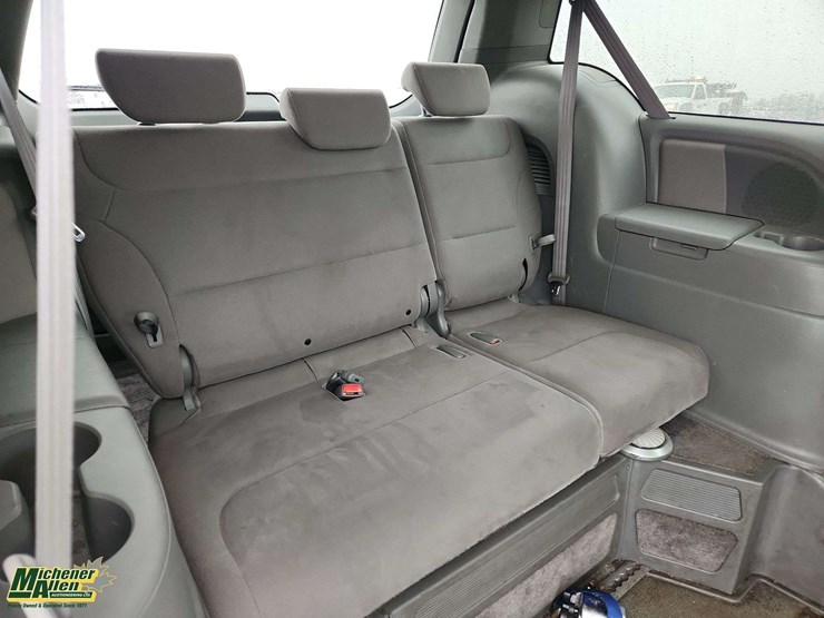 2010-honda-odyssey-image-25