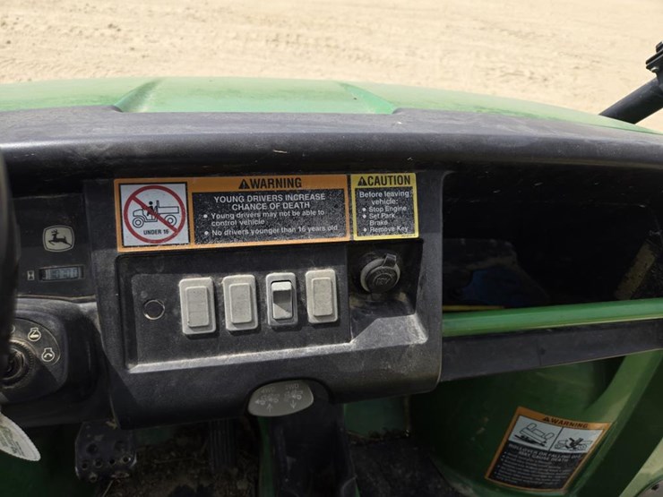 2004-john-deere-gator-image-19
