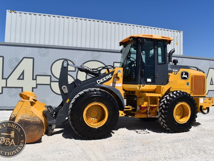 2021-deere-524-p-tier-image-12
