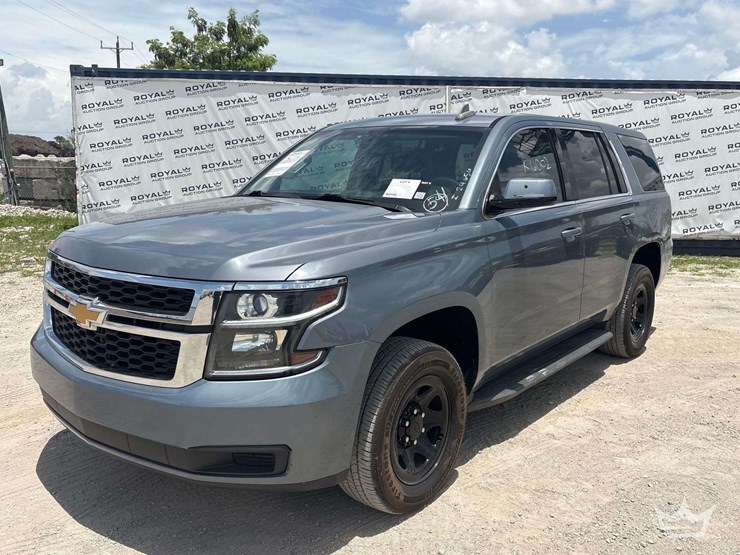 2016-chevrolet-tahoe-image-1