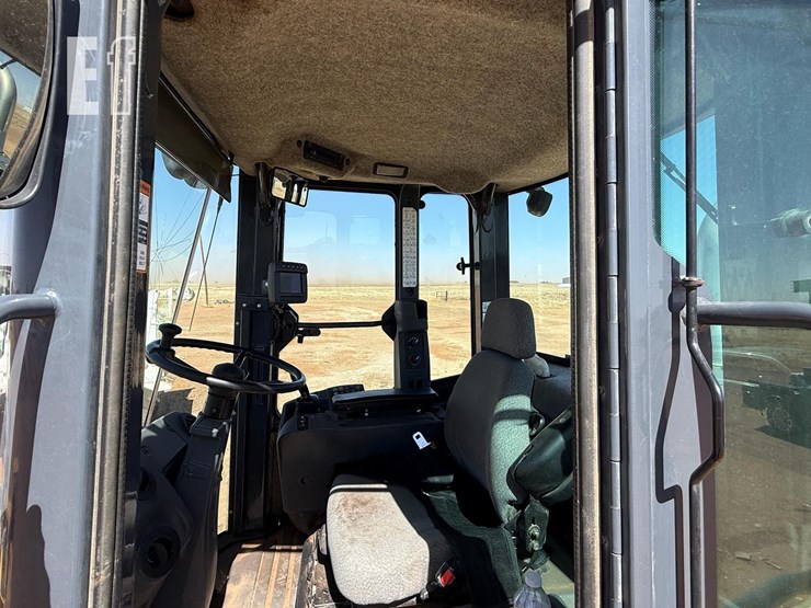 2018-deere-524kii-image-6