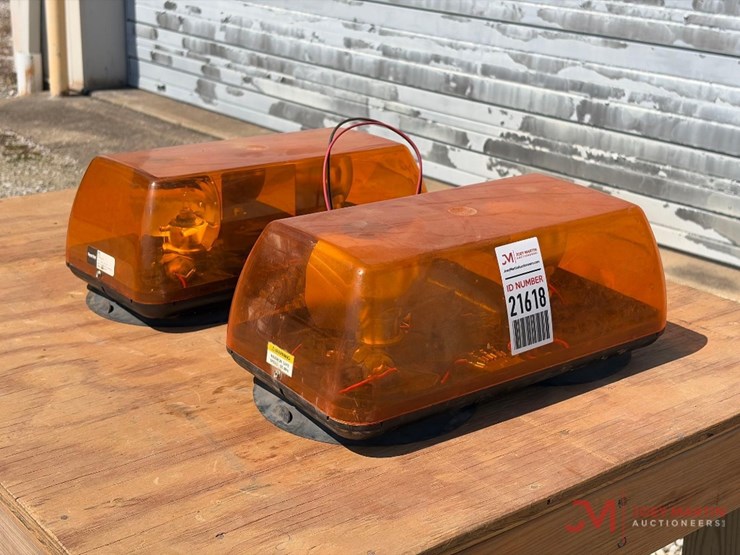 (2)-signal-stat-15"-12-volt-mini-light-bar-image-1