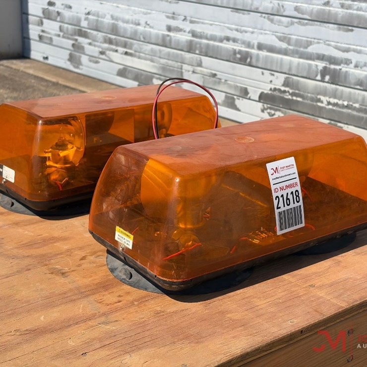 (2) SIGNAL-STAT 15" 12 VOLT MINI LIGHT BAR