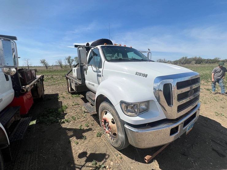 2007-ford-f650-image-3
