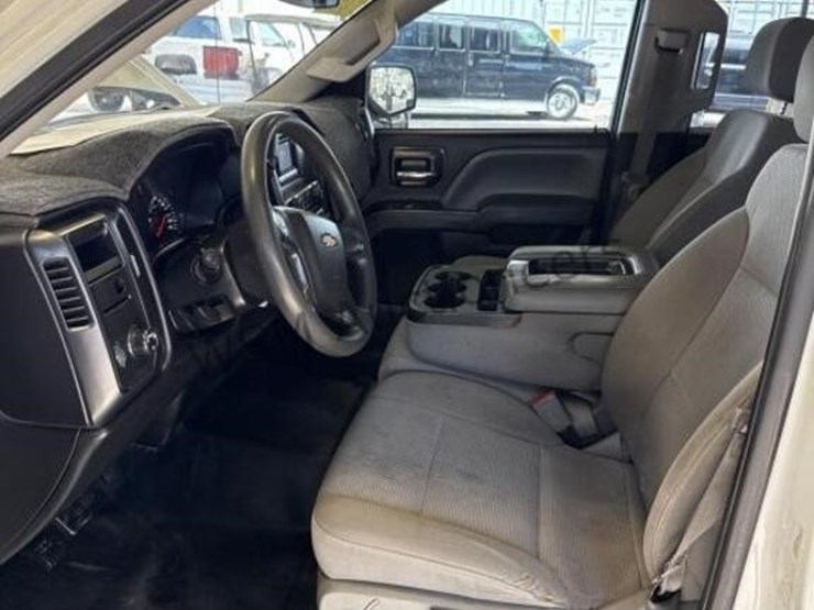 2015-chevrolet-silverado-1500-image-23