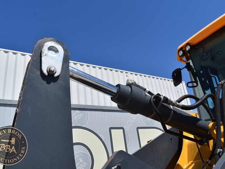2021-deere-524-p-tier-image-28
