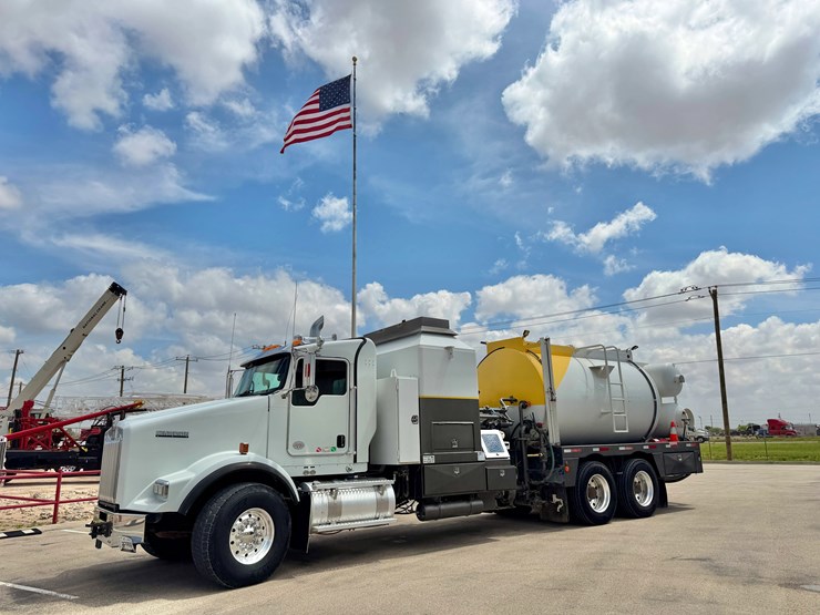 2020-kenworth-t800-image-3