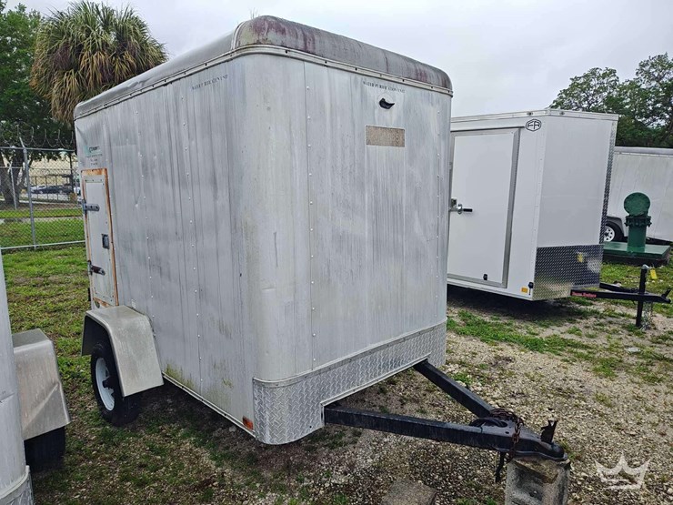 2006-port-city-5ft.-x-8ft.-s/a-enclosed-trailer-image-2