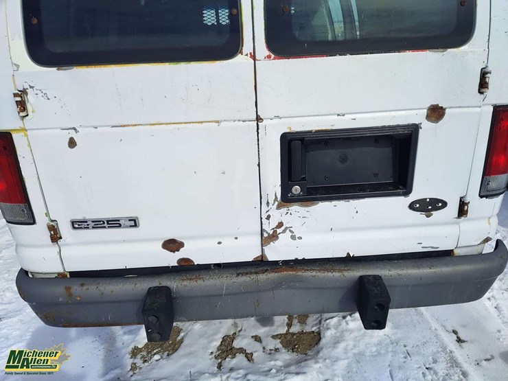non-operable-2006-ford-e-250-cargo-van-image-38