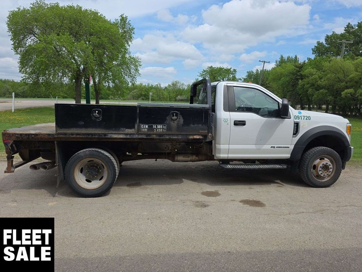 2017-ford-f550-image-9
