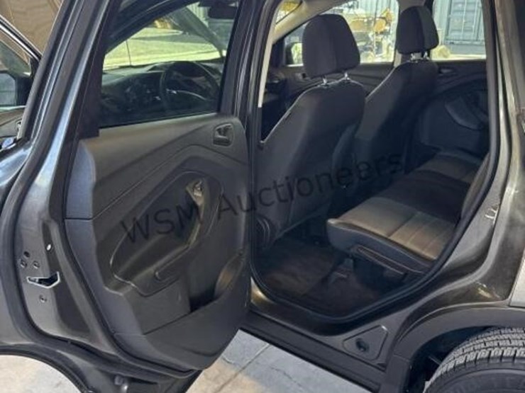 2017-ford-escape-image-25