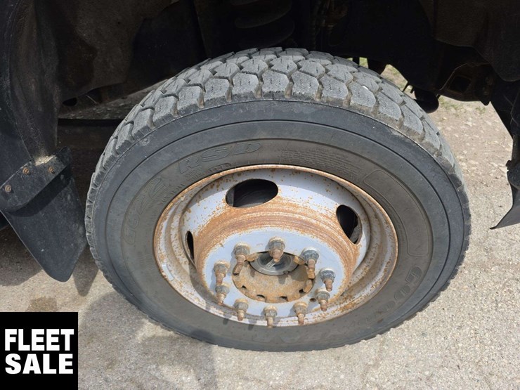 2017-ford-f550-image-14