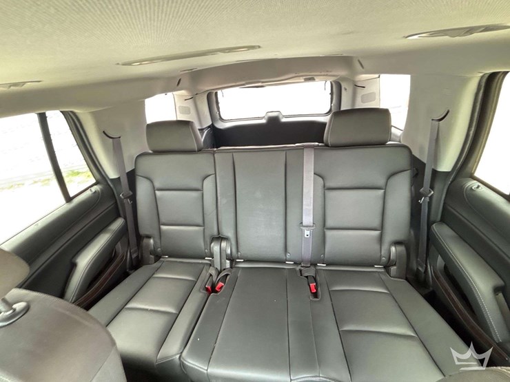 2016-chevrolet-tahoe-image-16