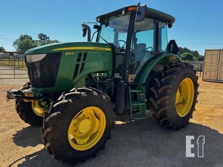 2015-john-deere-6115d-image-1