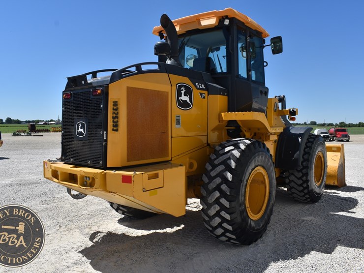 2021-deere-524-p-tier-image-18