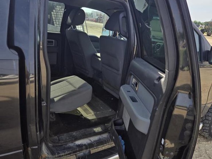 2011-ford-f150-image-26