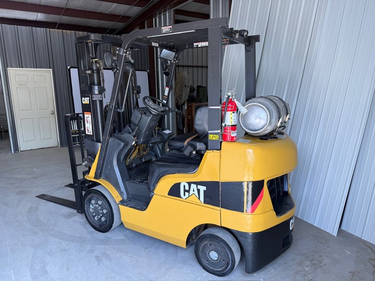 caterpillar-c5000-image-2