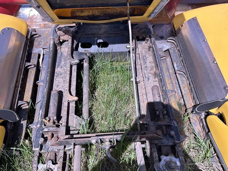 2001-new-holland-96c-image-26