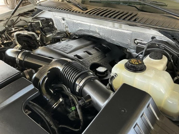 2015-ford-expedition-image-11