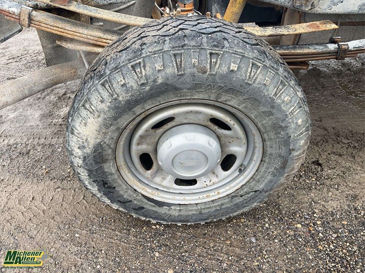 2010-ford-f350-image-11