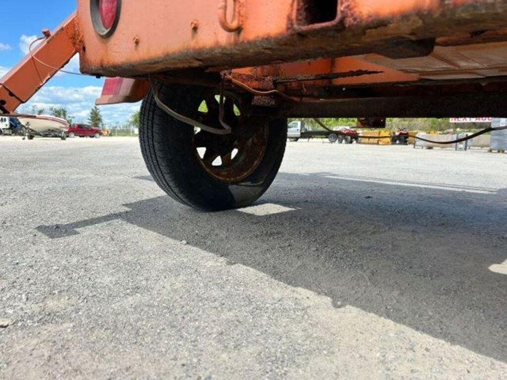 tow-behind-sign-board-image-20