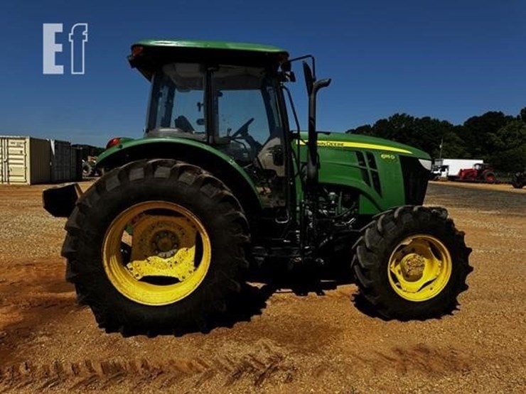 2015-john-deere-6115d-image-5