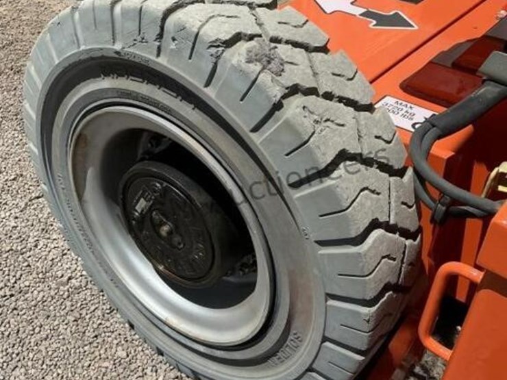 jlg-e300ajp-image-9