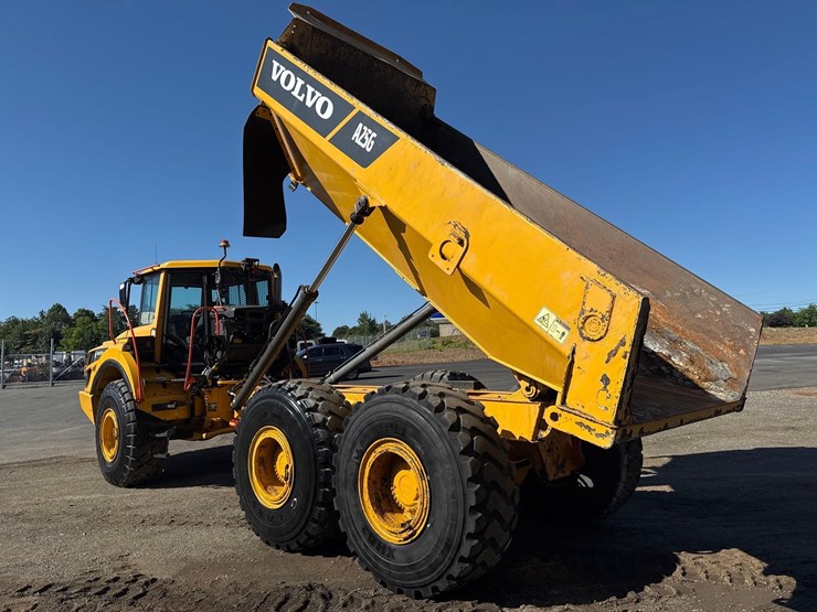 2019-volvo-a25g-image-33