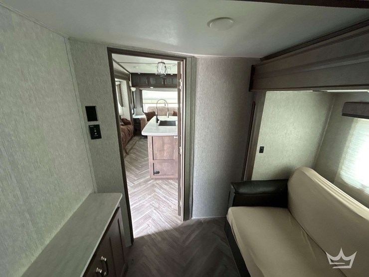 5th-wheel-camper-image-21