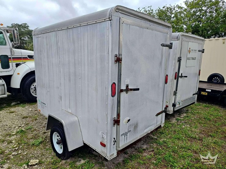 2006-port-city-5ft.-x-8ft.-s/a-enclosed-trailer-image-4
