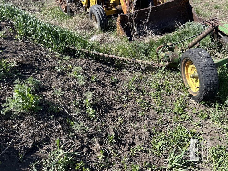 john-deere-450-image-4