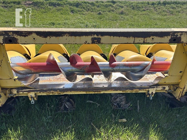 2001-new-holland-96c-image-9