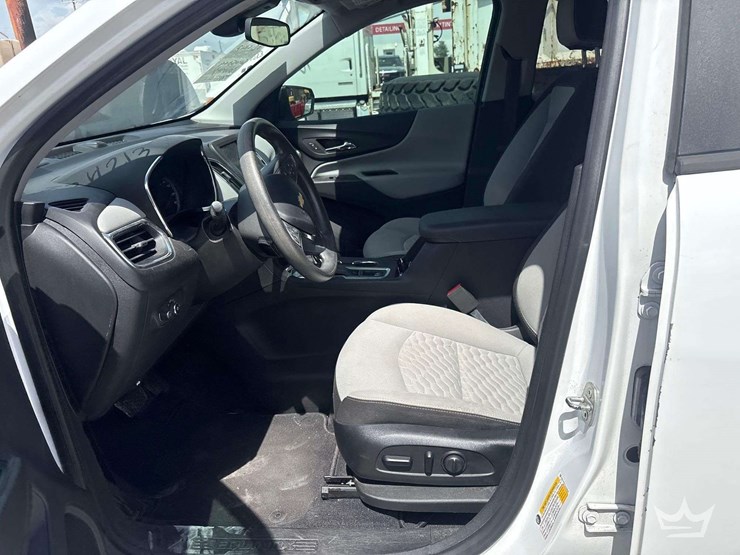 2020-chevrolet-equinox-image-3