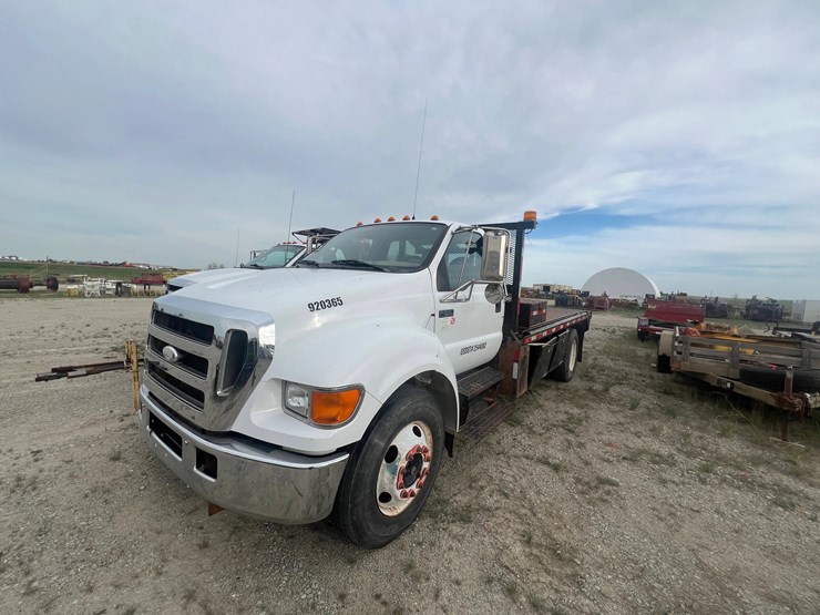 2007-ford-f650-image-2