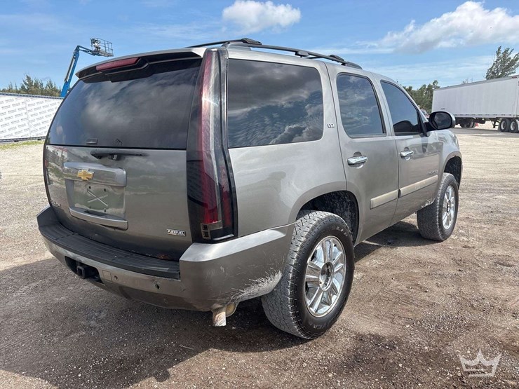 2007-chevrolet-tahoe-image-3