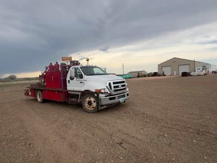 2008-ford-f650-image-1