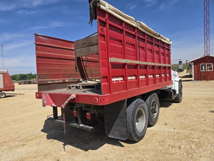 1979-gmc-7000-image-14