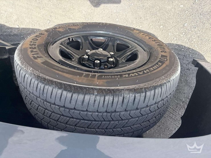 2016-chevrolet-tahoe-image-14