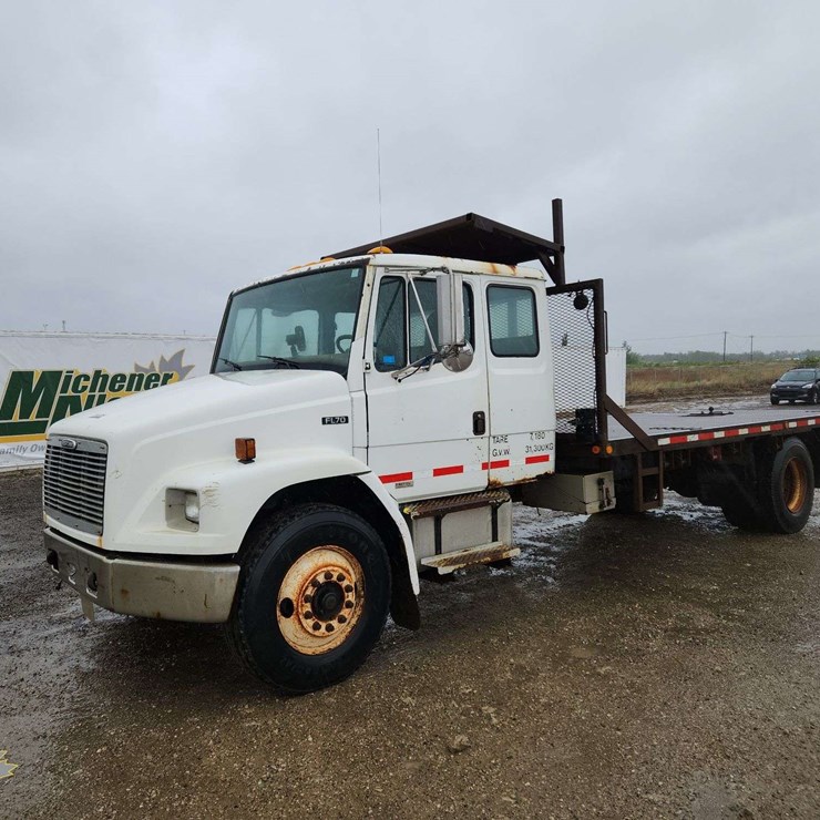 2001 FREIGHTLINER FL70