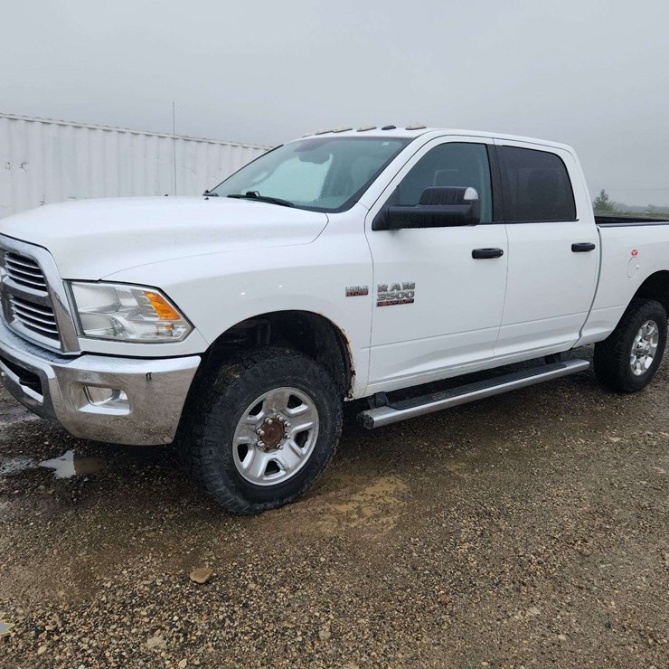 2017 DODGE 3500