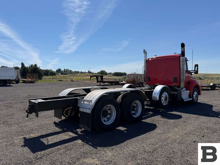 2015-kenworth-t880-image-5