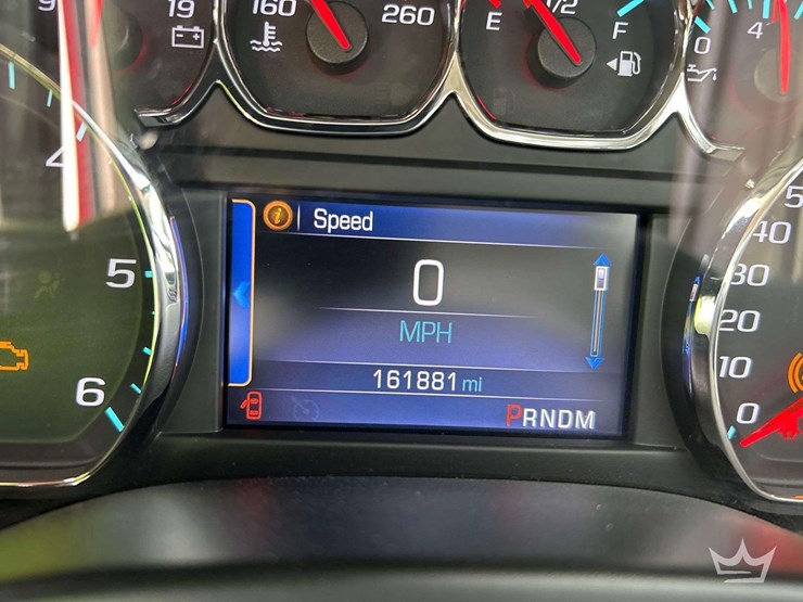 2015-chevrolet-suburban-image-6