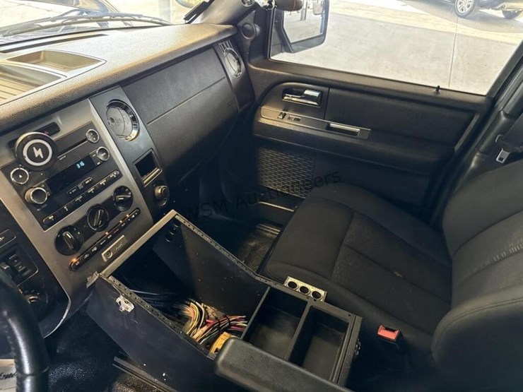 2016-ford-expedition-image-22