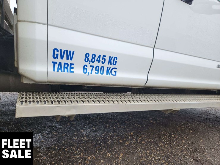 2021-ford-f550-image-59