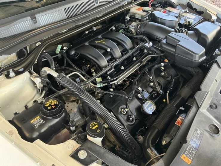 2017-ford-taurus-se-sdn-image-12