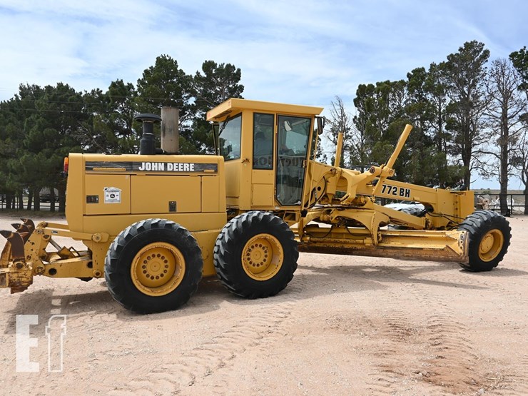 1996-deere-772bh-image-12