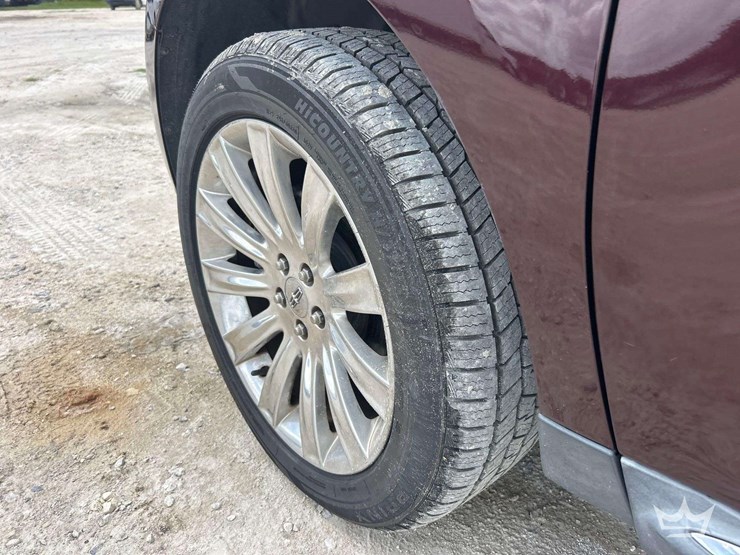2011-lincoln-mkx-image-24