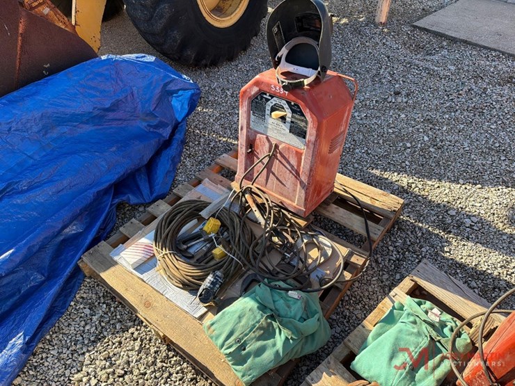 lincoln-electric-ac-225-s-arc-welder-image-2