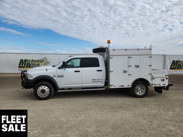 2018-ram-5500-slt-image-2