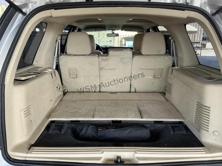 2015-ford-expedition-image-9
